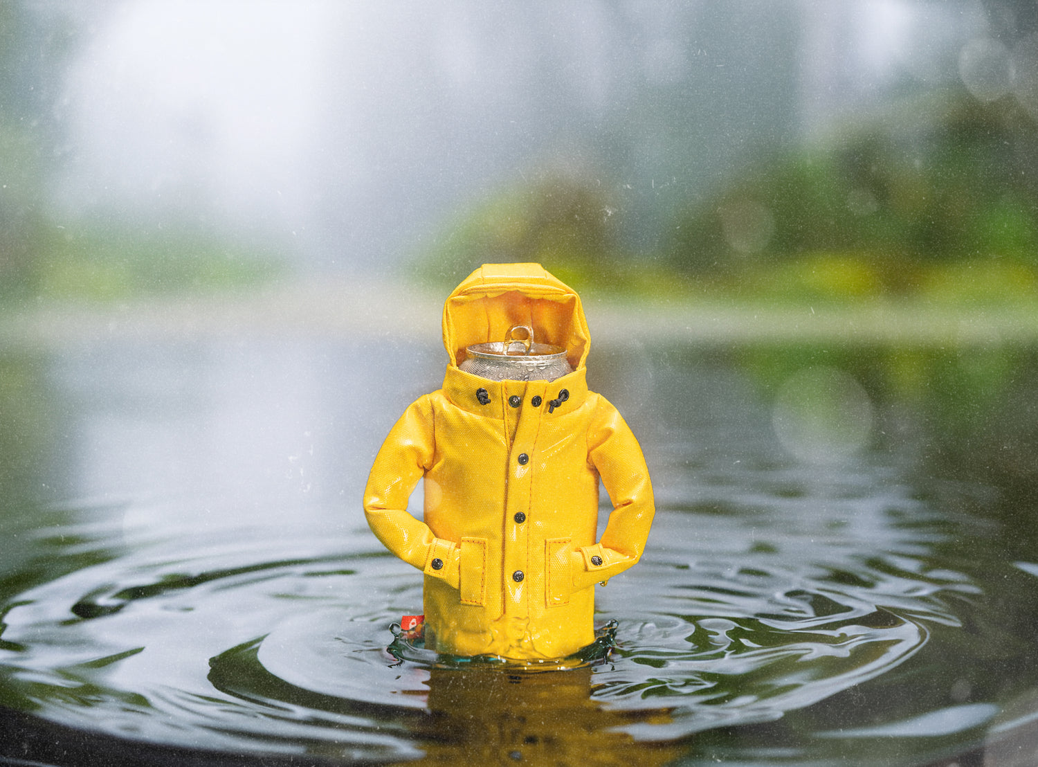 The Raincoat by Puffin Drinkwear